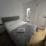 Eis * Brodarica (Sibenik-Knin)