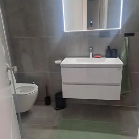 Apartman Eis *