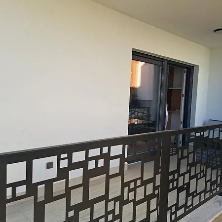 Eis Appartement Brodarica (Sibenik-Knin)