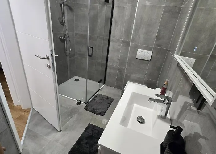 Eis Apartman Brodarica (Sibenik-Knin)